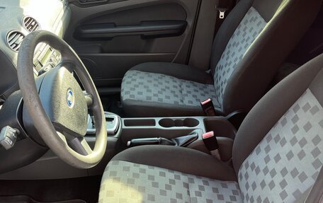 Ford Focus II рестайлинг, 2005 год, 500 000 рублей, 10 фотография