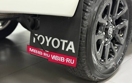 Toyota Hilux VIII, 2025 год, 6 790 000 рублей, 26 фотография