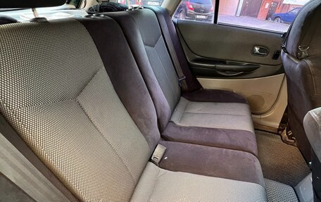 Mazda 323, 2002 год, 245 000 рублей, 8 фотография