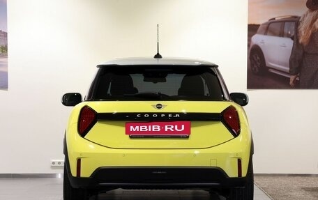 MINI Hatch, 2024 год, 5 250 000 рублей, 6 фотография