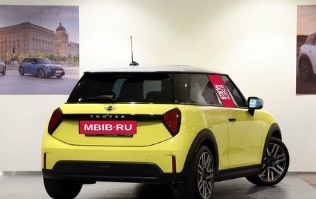 MINI Hatch, 2024 год, 5 250 000 рублей, 5 фотография