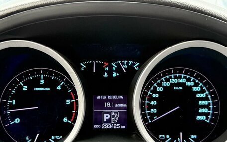 Toyota Land Cruiser 200, 2008 год, 2 973 000 рублей, 23 фотография