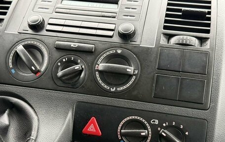 Volkswagen Caravelle T5, 2009 год, 953 000 рублей, 14 фотография