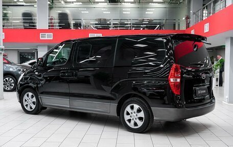 Hyundai Grand Starex Grand Starex I рестайлинг 2, 2012 год, 1 799 000 рублей, 4 фотография