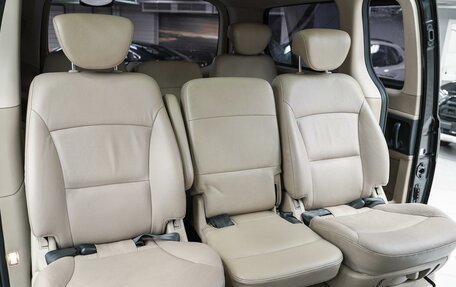 Hyundai Grand Starex Grand Starex I рестайлинг 2, 2012 год, 1 799 000 рублей, 13 фотография