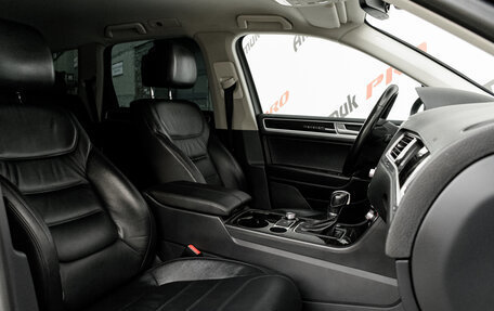 Volkswagen Touareg III, 2017 год, 3 095 000 рублей, 15 фотография