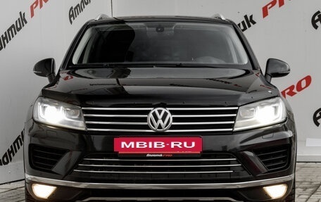 Volkswagen Touareg III, 2017 год, 3 095 000 рублей, 2 фотография