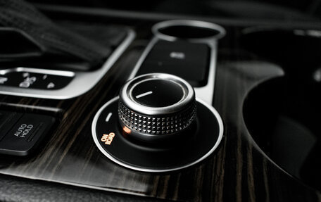 Volkswagen Touareg III, 2017 год, 3 095 000 рублей, 31 фотография