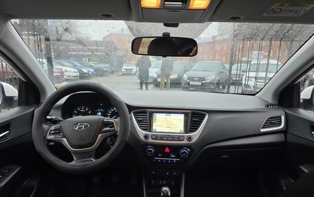 Hyundai Solaris II рестайлинг, 2017 год, 1 149 000 рублей, 10 фотография