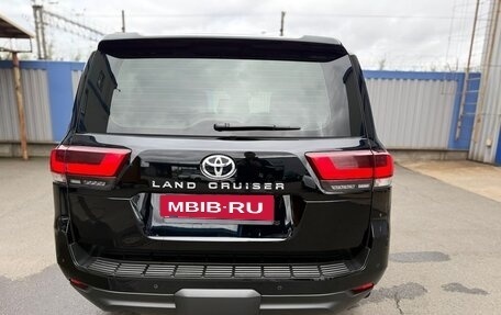 Toyota Land Cruiser, 2022 год, 7 950 000 рублей, 2 фотография