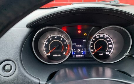 Mitsubishi Outlander III рестайлинг 3, 2011 год, 1 350 000 рублей, 7 фотография