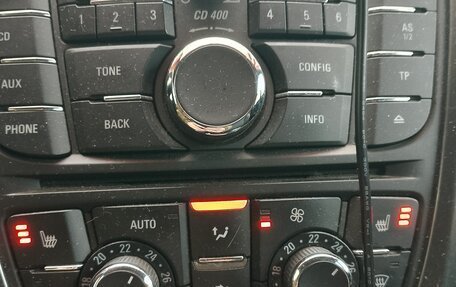 Opel Astra J, 2013 год, 900 000 рублей, 2 фотография