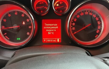 Opel Astra J, 2013 год, 900 000 рублей, 5 фотография