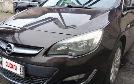 Opel Astra J, 2013 год, 900 000 рублей, 10 фотография