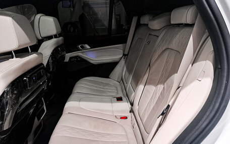 BMW X5, 2018 год, 5 600 000 рублей, 16 фотография