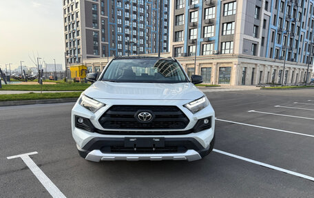 Toyota RAV4, 2025 год, 4 100 000 рублей, 1 фотография