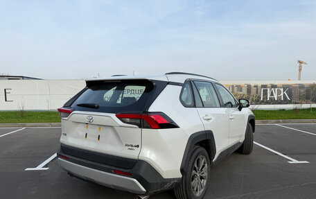 Toyota RAV4, 2025 год, 4 100 000 рублей, 7 фотография