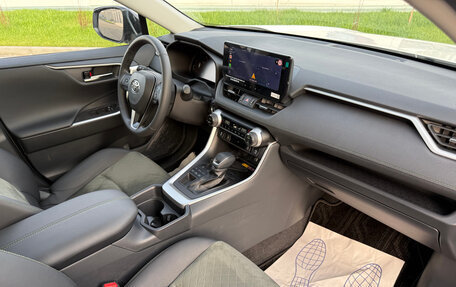 Toyota RAV4, 2025 год, 4 100 000 рублей, 9 фотография