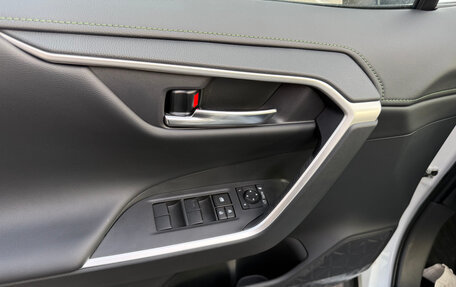 Toyota RAV4, 2025 год, 4 100 000 рублей, 15 фотография