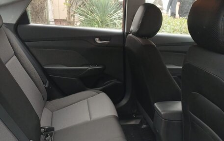 Hyundai Solaris II рестайлинг, 2018 год, 1 460 000 рублей, 4 фотография