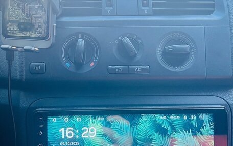 Skoda Fabia II, 2014 год, 800 000 рублей, 9 фотография