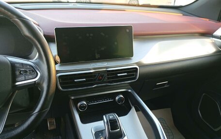 Geely Coolray I, 2022 год, 1 679 000 рублей, 17 фотография