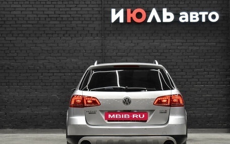 Volkswagen Passat B7, 2012 год, 1 600 000 рублей, 6 фотография