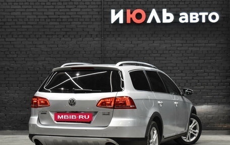 Volkswagen Passat B7, 2012 год, 1 600 000 рублей, 8 фотография