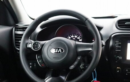 KIA Soul II рестайлинг, 2018 год, 1 719 000 рублей, 10 фотография