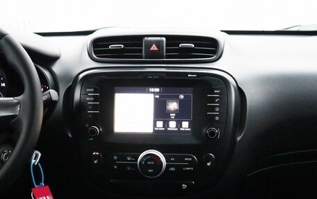 KIA Soul II рестайлинг, 2018 год, 1 719 000 рублей, 11 фотография