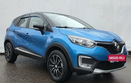 Renault Kaptur I рестайлинг, 2017 год, 1 700 000 рублей, 3 фотография