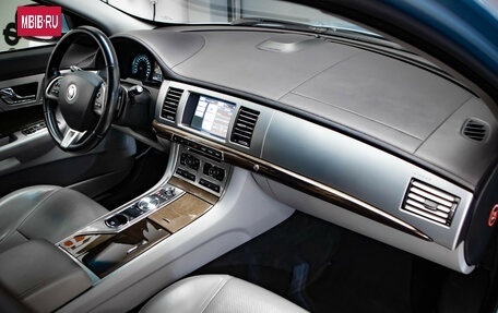 Jaguar XF I рестайлинг, 2011 год, 1 350 000 рублей, 26 фотография