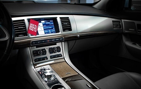 Jaguar XF I рестайлинг, 2011 год, 1 350 000 рублей, 23 фотография