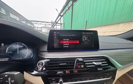 BMW 5 серия, 2018 год, 3 800 000 рублей, 9 фотография