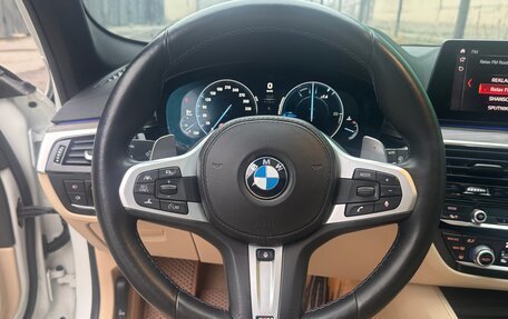 BMW 5 серия, 2018 год, 3 800 000 рублей, 8 фотография