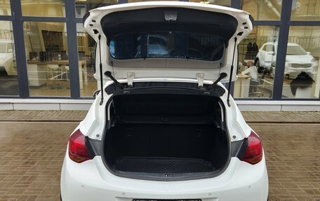 Opel Astra J, 2011 год, 700 000 рублей, 17 фотография