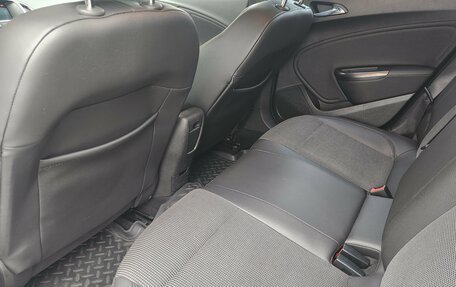 Opel Astra J, 2011 год, 700 000 рублей, 14 фотография