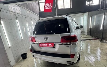 Toyota Land Cruiser 200, 2016 год, 6 600 000 рублей, 4 фотография