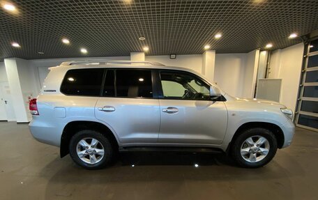 Toyota Land Cruiser 200, 2011 год, 2 734 000 рублей, 2 фотография