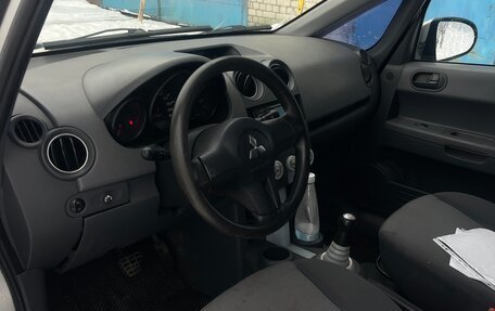 Mitsubishi Colt VI рестайлинг, 2006 год, 9 фотография