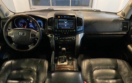 Toyota Land Cruiser 200, 2011 год, 2 734 000 рублей, 9 фотография