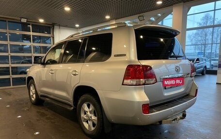 Toyota Land Cruiser 200, 2011 год, 2 734 000 рублей, 5 фотография