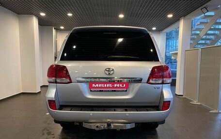 Toyota Land Cruiser 200, 2011 год, 2 734 000 рублей, 4 фотография
