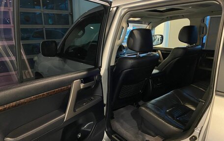 Toyota Land Cruiser 200, 2011 год, 2 734 000 рублей, 23 фотография