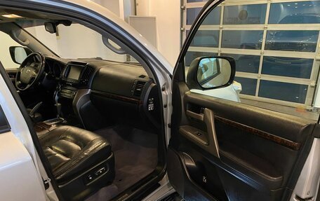 Toyota Land Cruiser 200, 2011 год, 2 734 000 рублей, 26 фотография