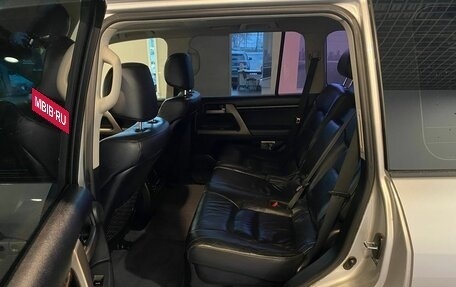 Toyota Land Cruiser 200, 2011 год, 2 734 000 рублей, 24 фотография