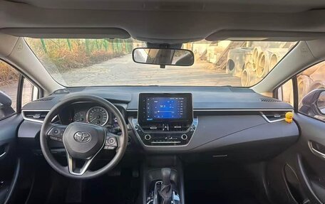 Toyota Corolla, 2021 год, 1 750 000 рублей, 3 фотография