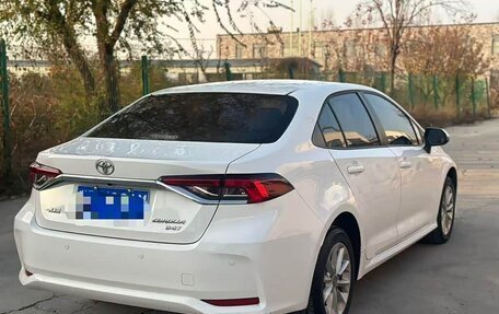 Toyota Corolla, 2021 год, 1 750 000 рублей, 4 фотография