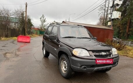 Chevrolet Niva I рестайлинг, 2011 год, 550 000 рублей, 2 фотография