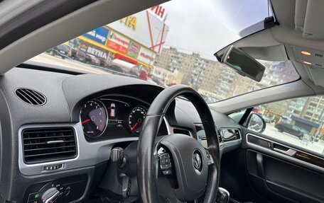 Volkswagen Touareg III, 2014 год, 2 100 000 рублей, 24 фотография